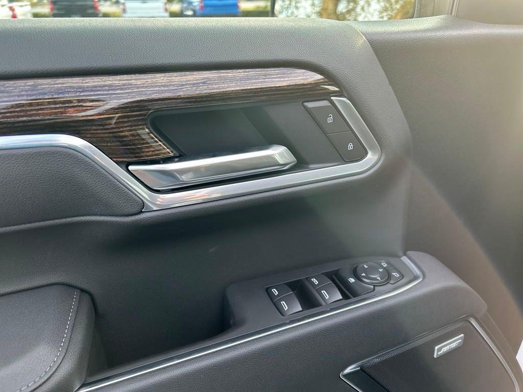new 2025 GMC Sierra 1500 car, priced at $48,565
