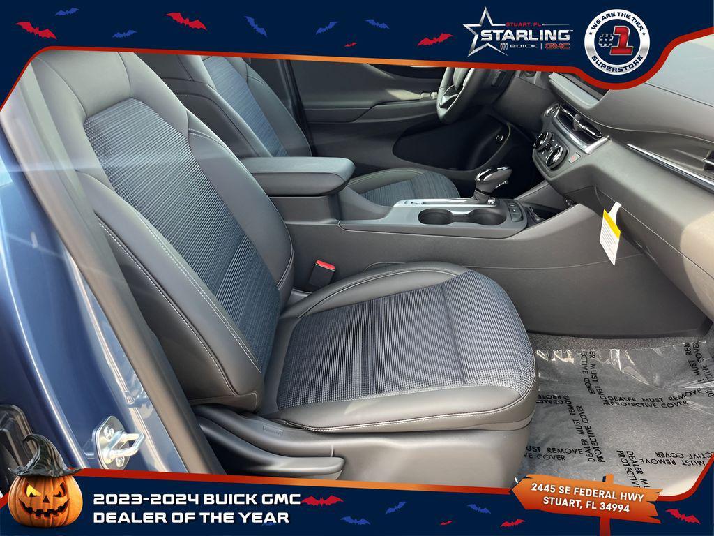 new 2025 Buick Envista car, priced at $22,215