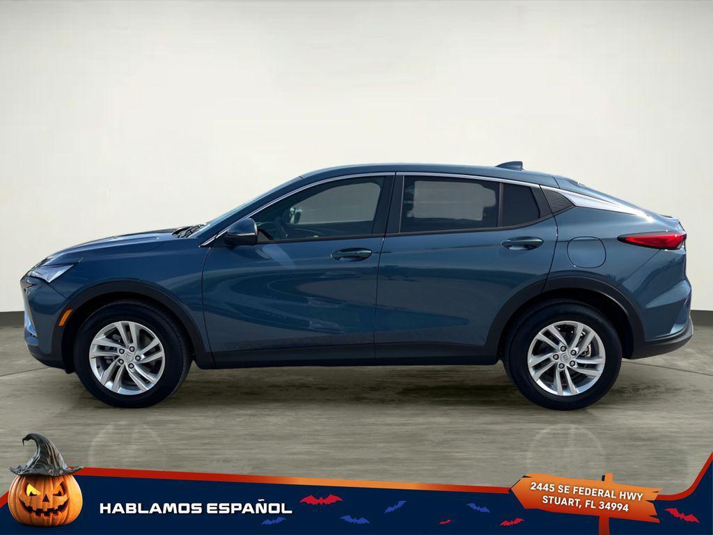 new 2025 Buick Envista car, priced at $22,215