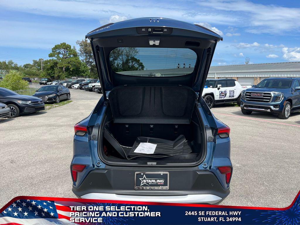 new 2025 Buick Envista car, priced at $24,165