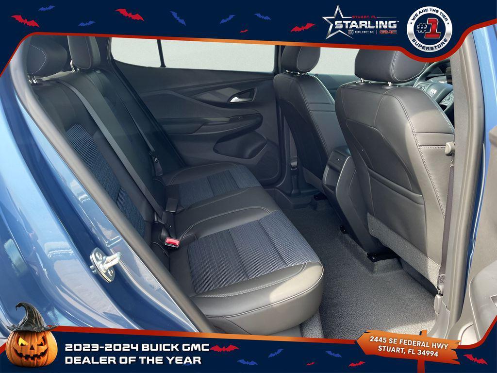 new 2025 Buick Envista car, priced at $22,215