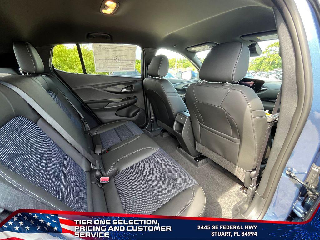 new 2025 Buick Envista car, priced at $24,165