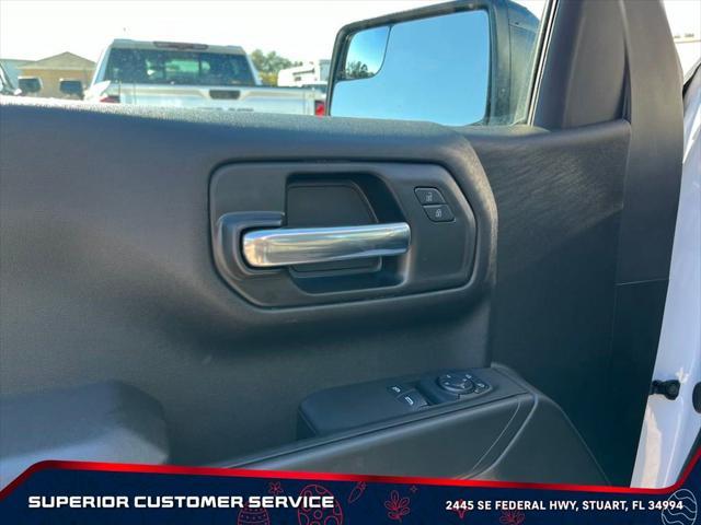 new 2025 GMC Sierra 1500 car, priced at $31,999