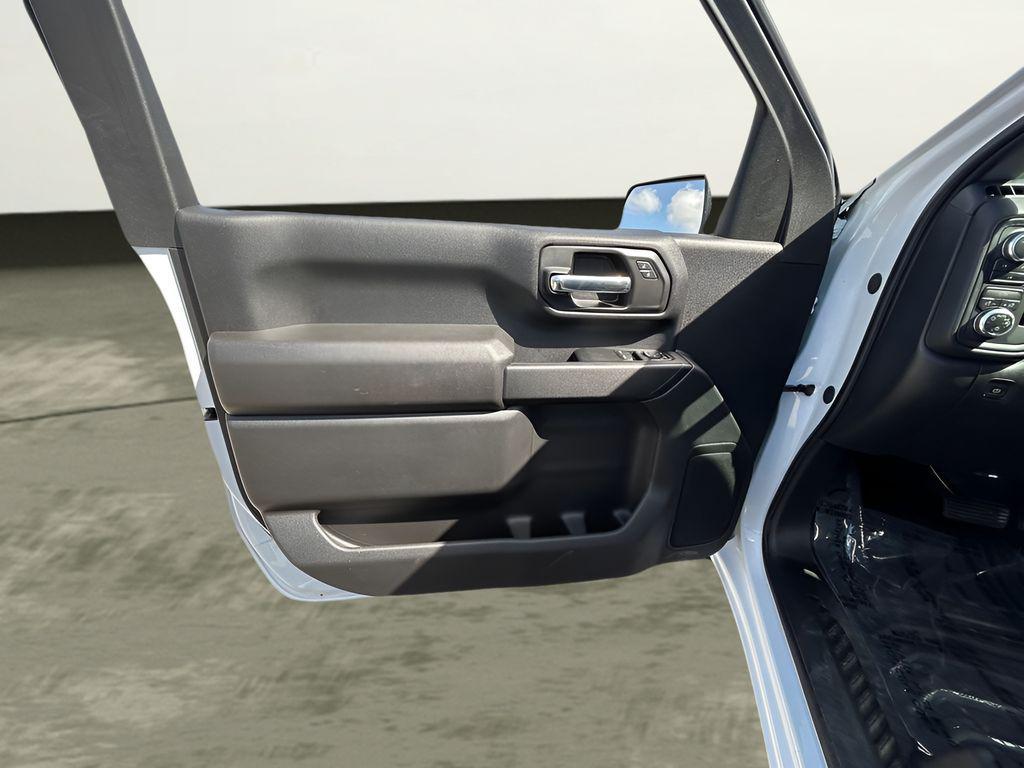 new 2025 GMC Sierra 2500 car, priced at $49,781