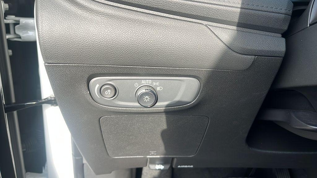 new 2026 Buick Encore GX car, priced at $30,070