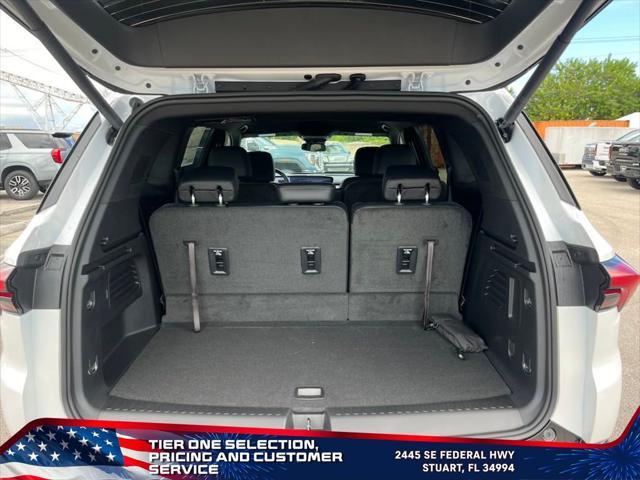 new 2025 Buick Enclave car, priced at $51,020