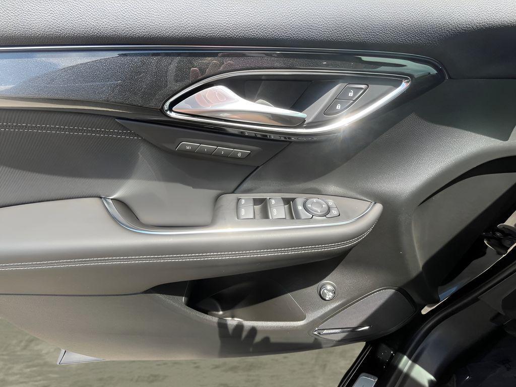 new 2025 Buick Envision car, priced at $35,310