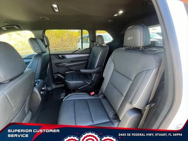 new 2025 Buick Enclave car, priced at $47,919