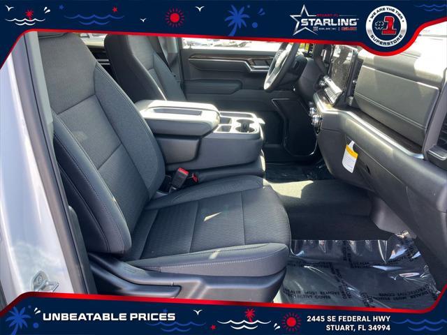 new 2025 GMC Sierra 1500 car, priced at $43,208