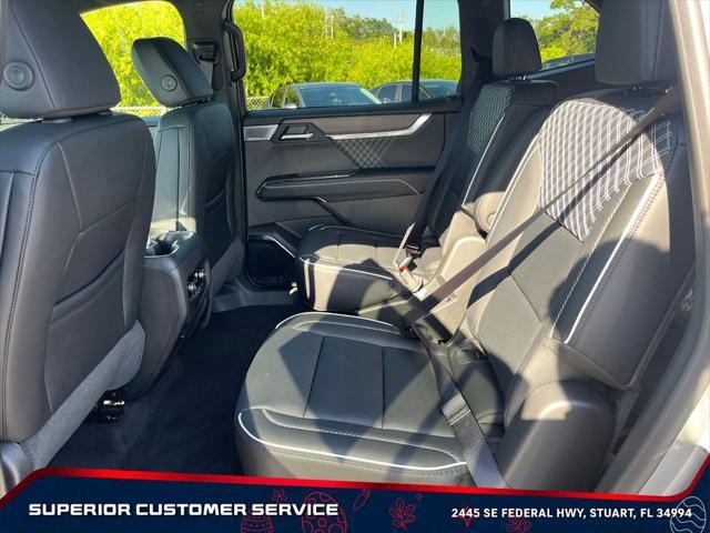 new 2025 GMC Acadia car, priced at $58,223
