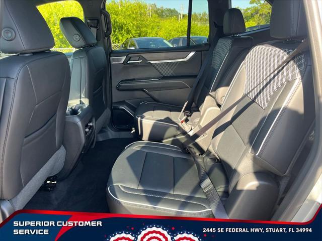 new 2025 GMC Acadia car, priced at $58,223