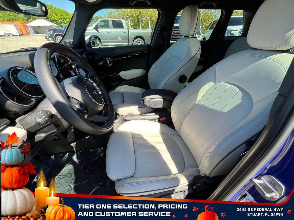 used 2019 MINI Hardtop car, priced at $18,999
