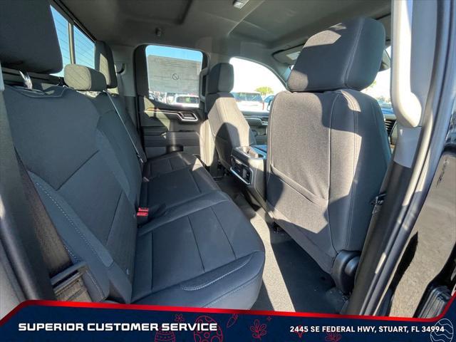 new 2025 GMC Sierra 1500 car, priced at $44,049