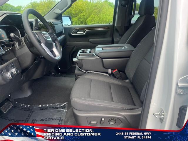 new 2025 GMC Sierra 1500 car, priced at $41,546