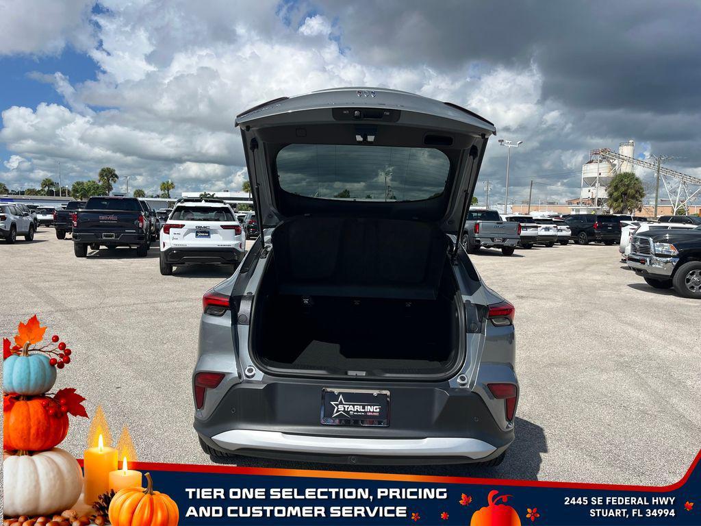 new 2025 Buick Envista car, priced at $23,630