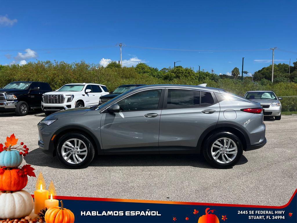 new 2025 Buick Envista car, priced at $23,630