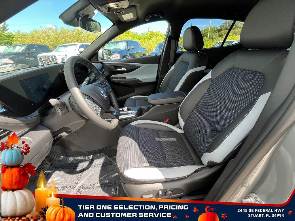 new 2025 Buick Envista car, priced at $23,630