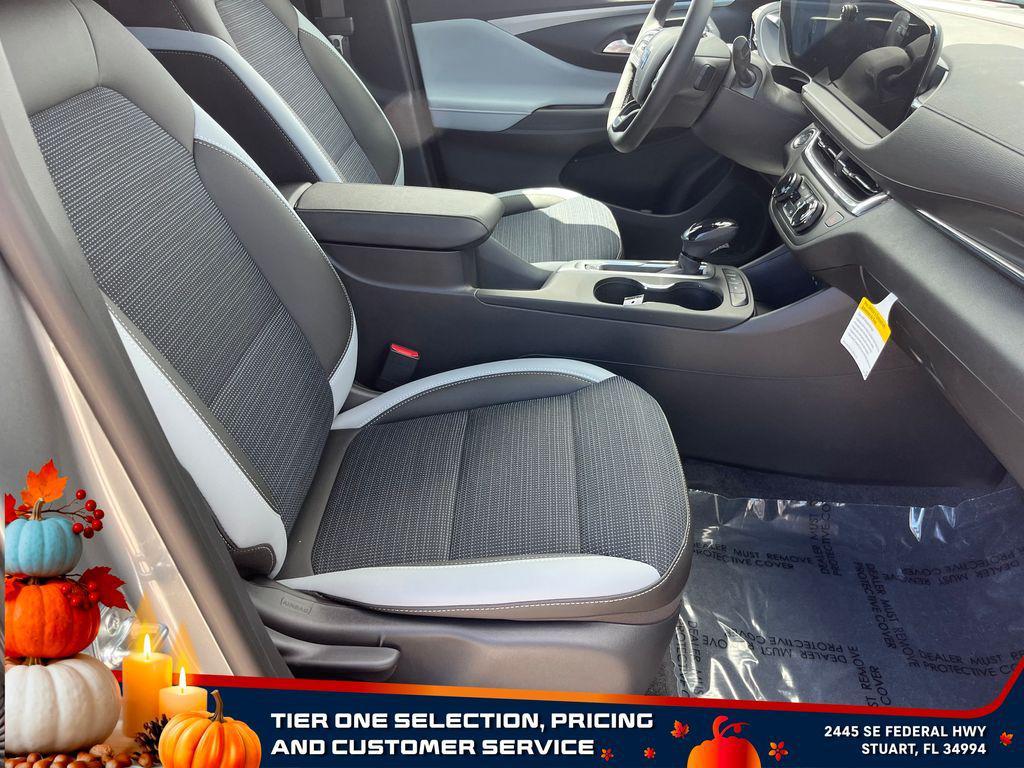 new 2025 Buick Envista car, priced at $23,630