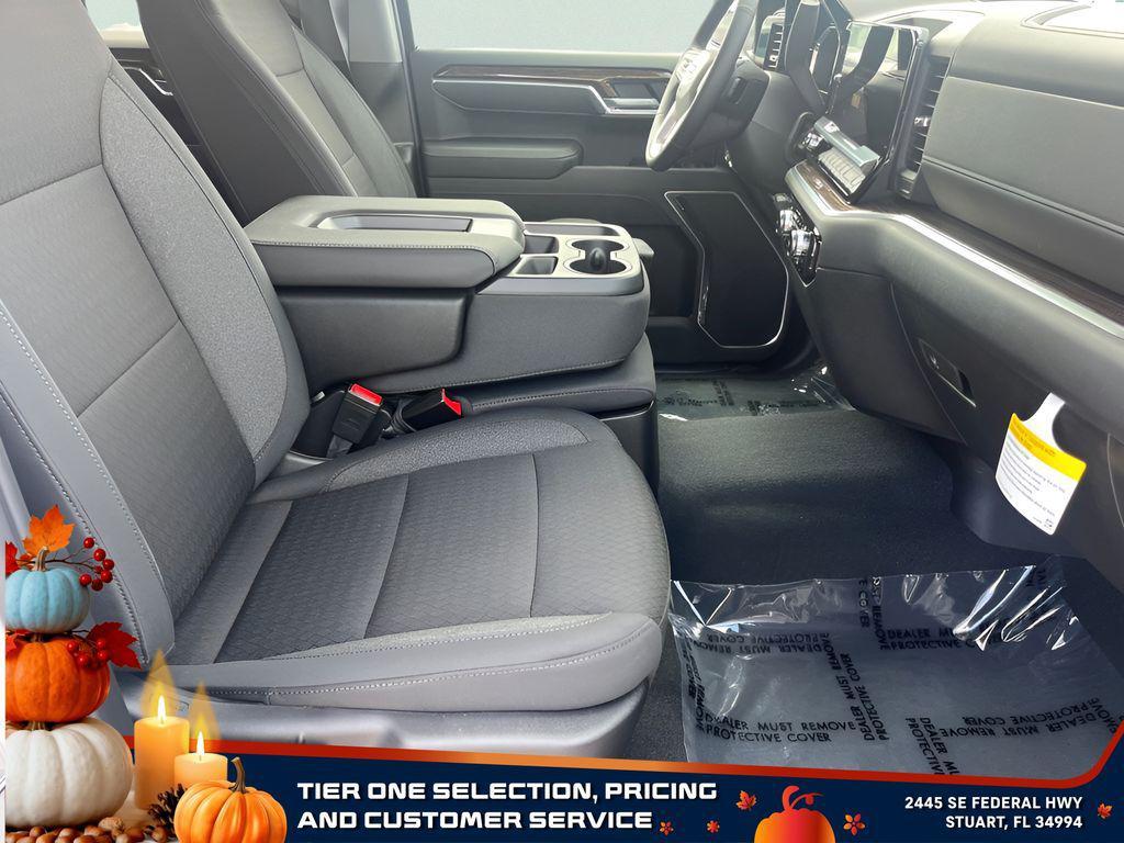 new 2026 GMC Sierra 1500 car, priced at $44,095