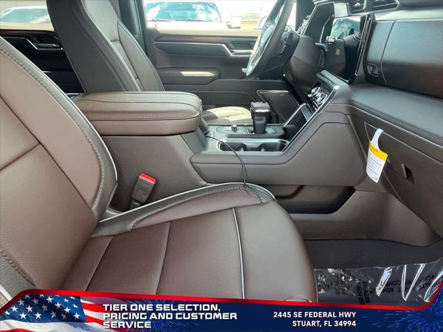 new 2025 GMC Sierra 1500 car, priced at $67,628