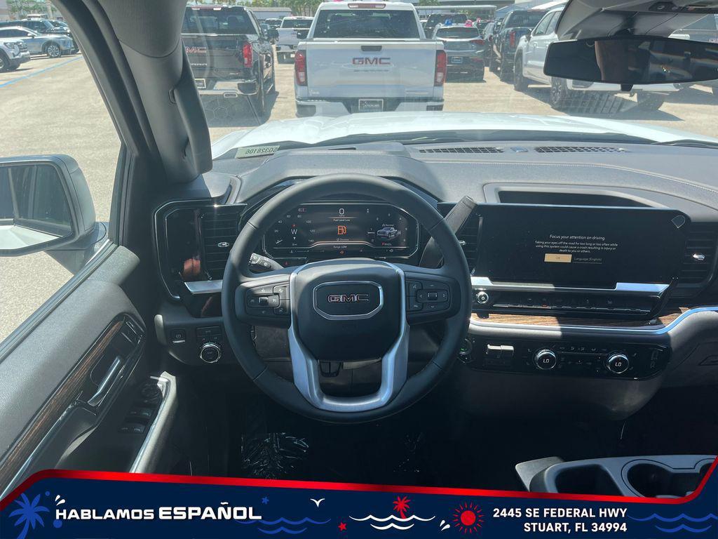 new 2025 GMC Sierra 1500 car, priced at $43,901
