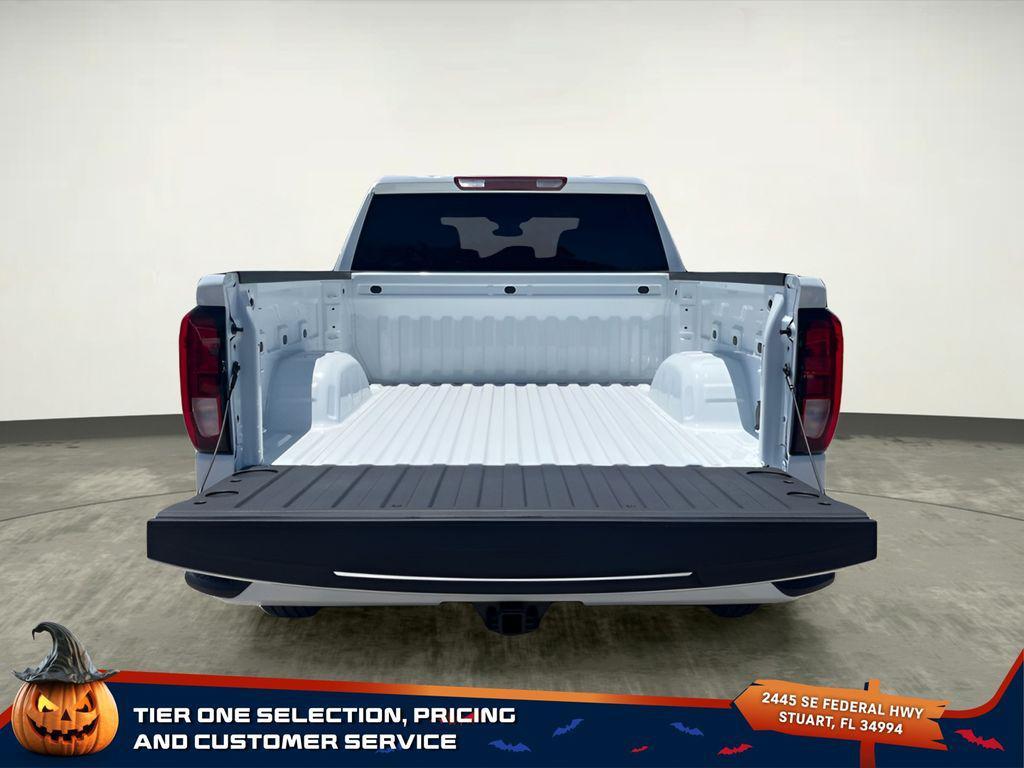 new 2025 GMC Sierra 1500 car, priced at $43,901