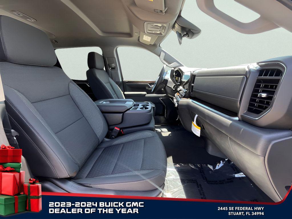 new 2025 GMC Sierra 1500 car, priced at $47,651