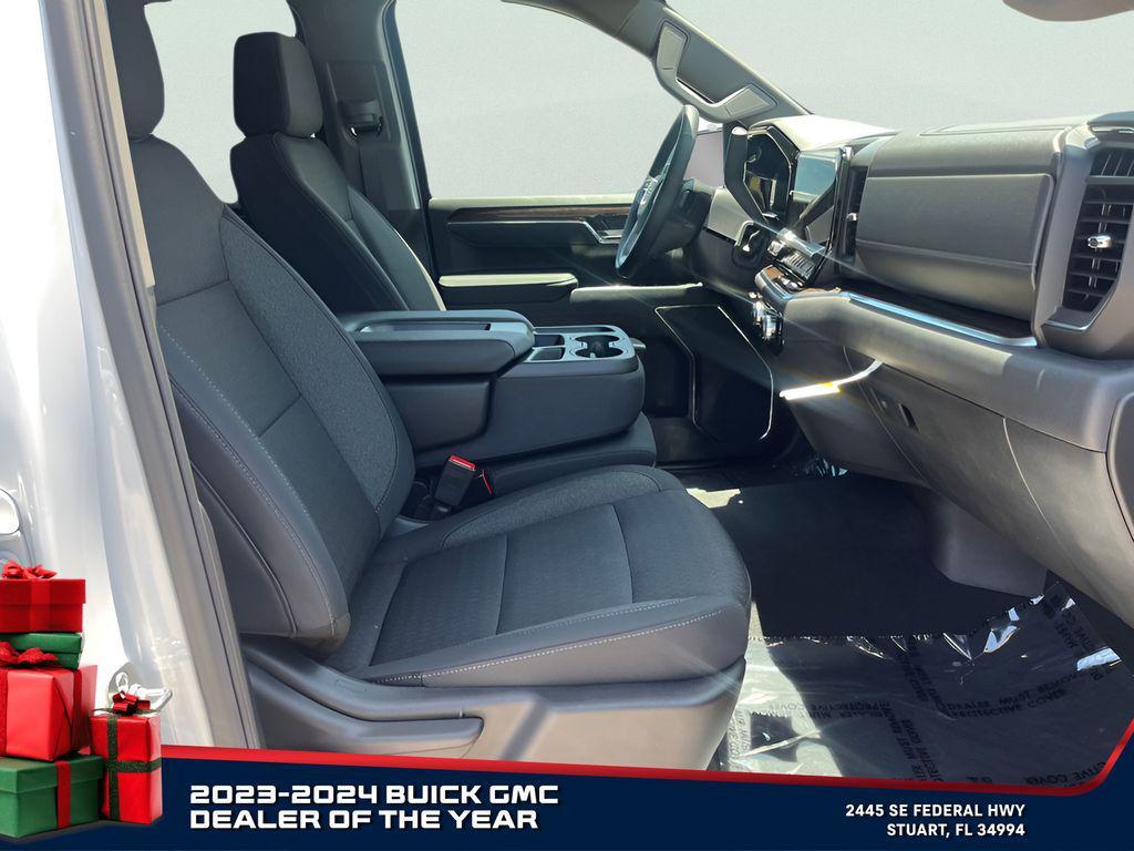 new 2025 GMC Sierra 1500 car, priced at $47,651