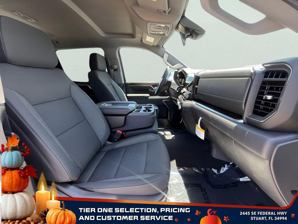 new 2025 GMC Sierra 1500 car, priced at $43,901