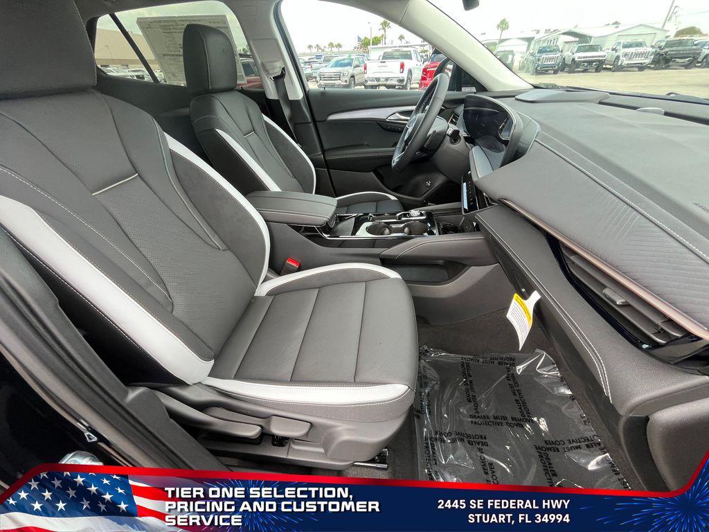 new 2025 Buick Envision car, priced at $37,810