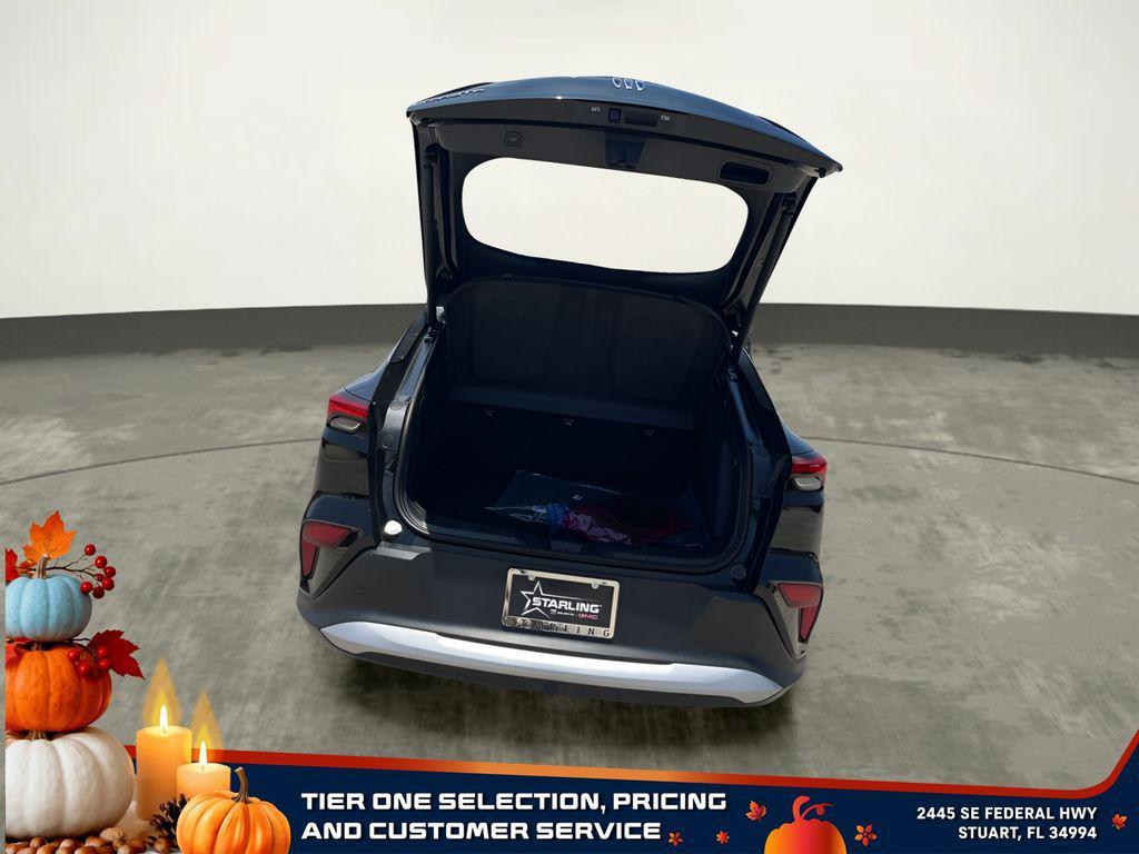 new 2025 Buick Envista car, priced at $24,625