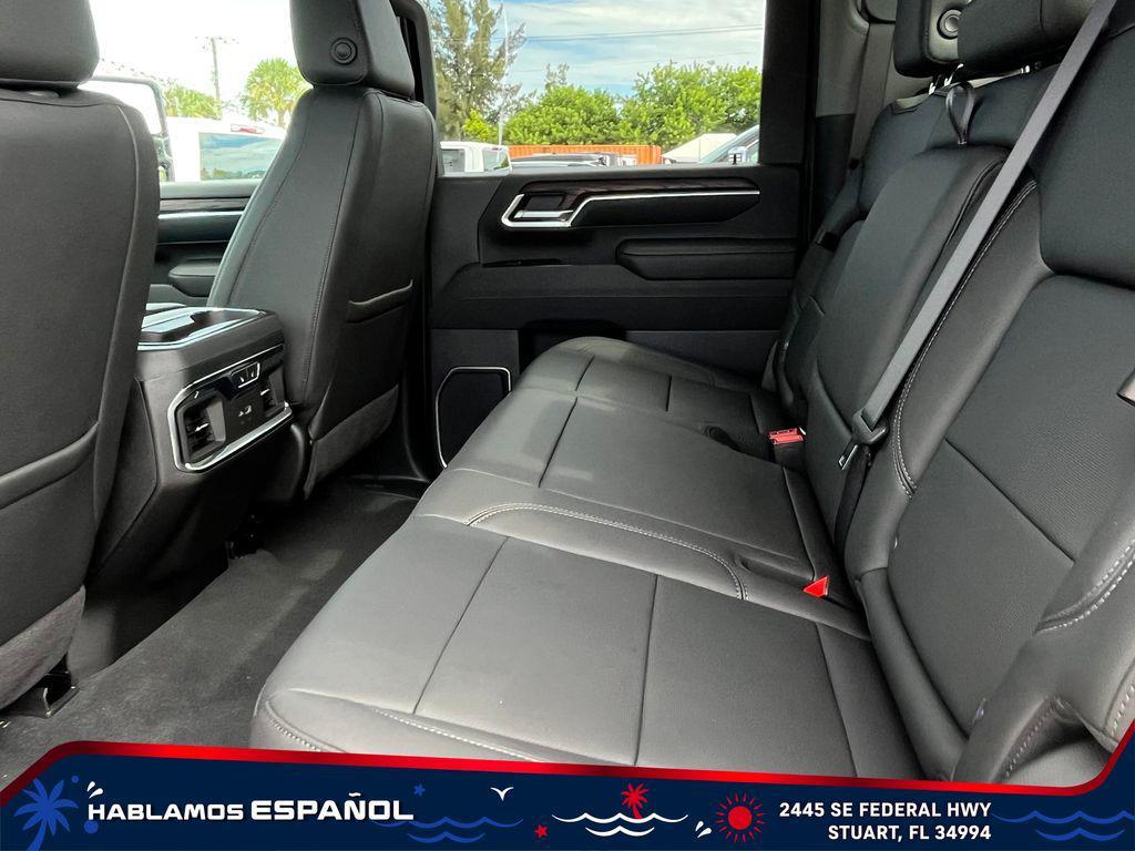 new 2025 GMC Sierra 2500 car, priced at $78,389