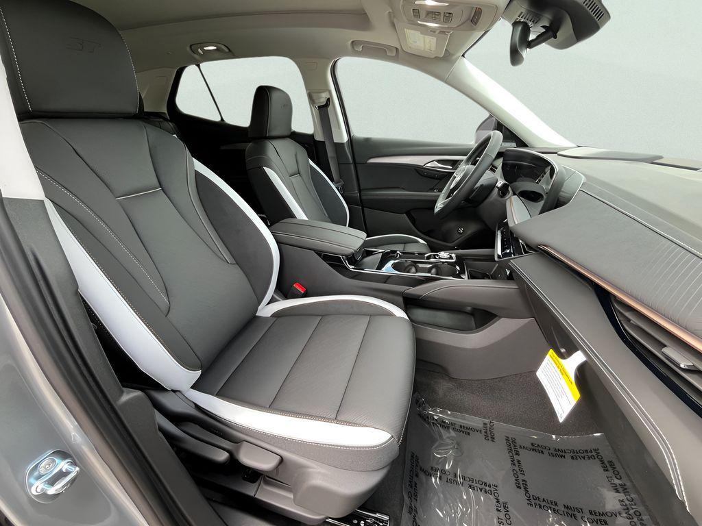 new 2025 Buick Envision car, priced at $37,810