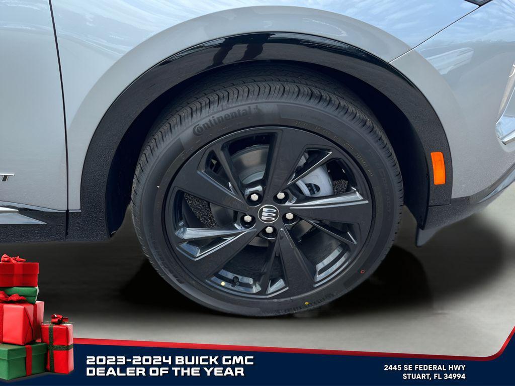 new 2025 Buick Envision car, priced at $36,810