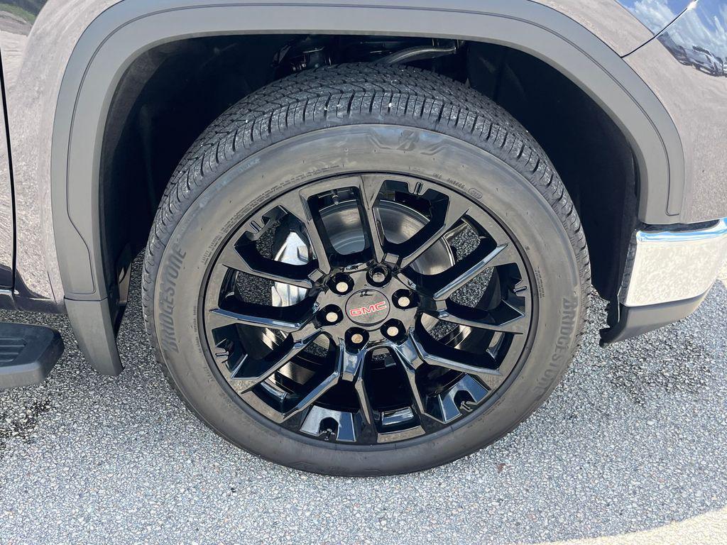 new 2025 GMC Sierra 1500 car, priced at $49,697