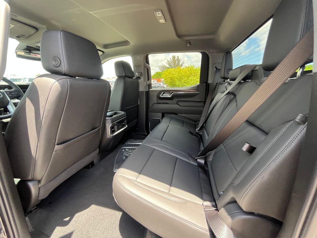 new 2025 GMC Sierra 1500 car, priced at $49,697