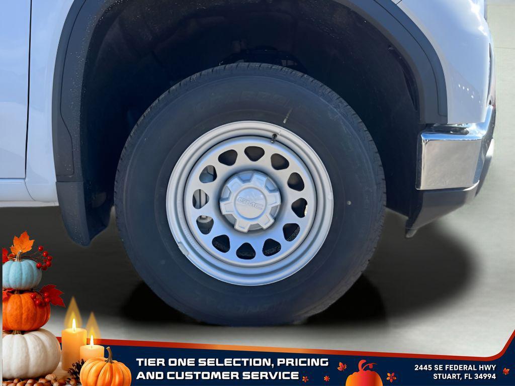 new 2025 GMC Sierra 1500 car, priced at $30,204