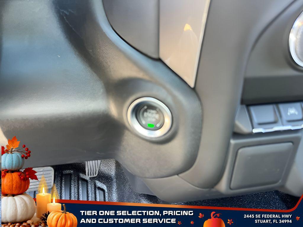 new 2025 GMC Sierra 1500 car, priced at $30,204