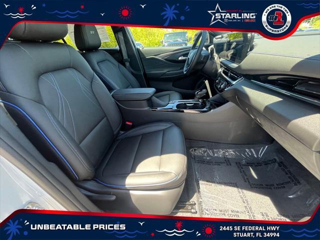 new 2025 Buick Envista car, priced at $27,496