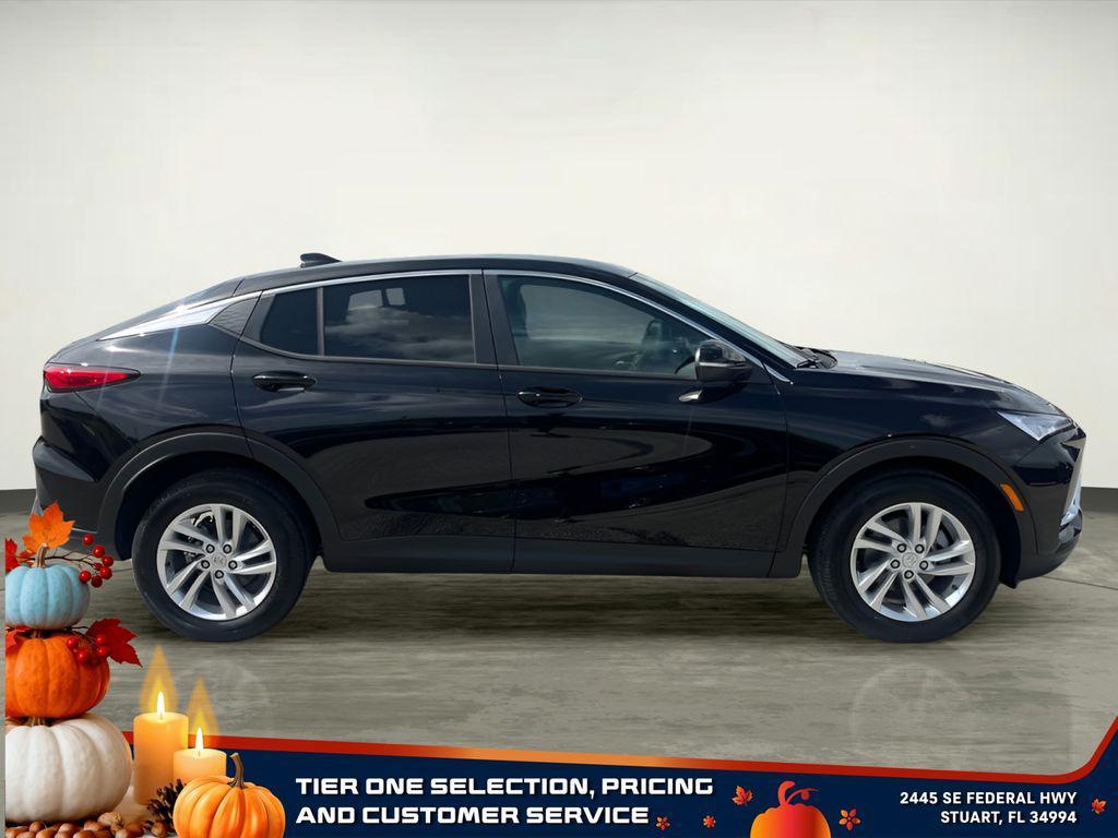 new 2025 Buick Envista car, priced at $24,625