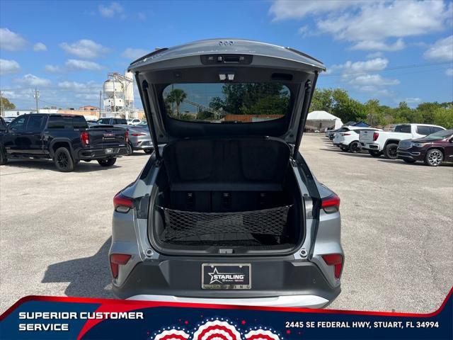 new 2025 Buick Envista car, priced at $26,555