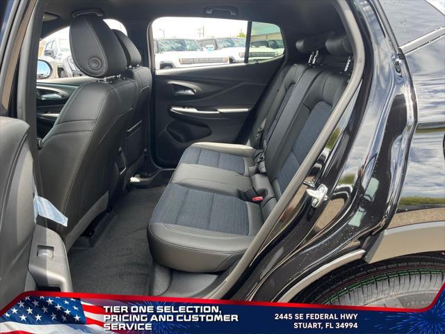 new 2025 Buick Envista car, priced at $26,485
