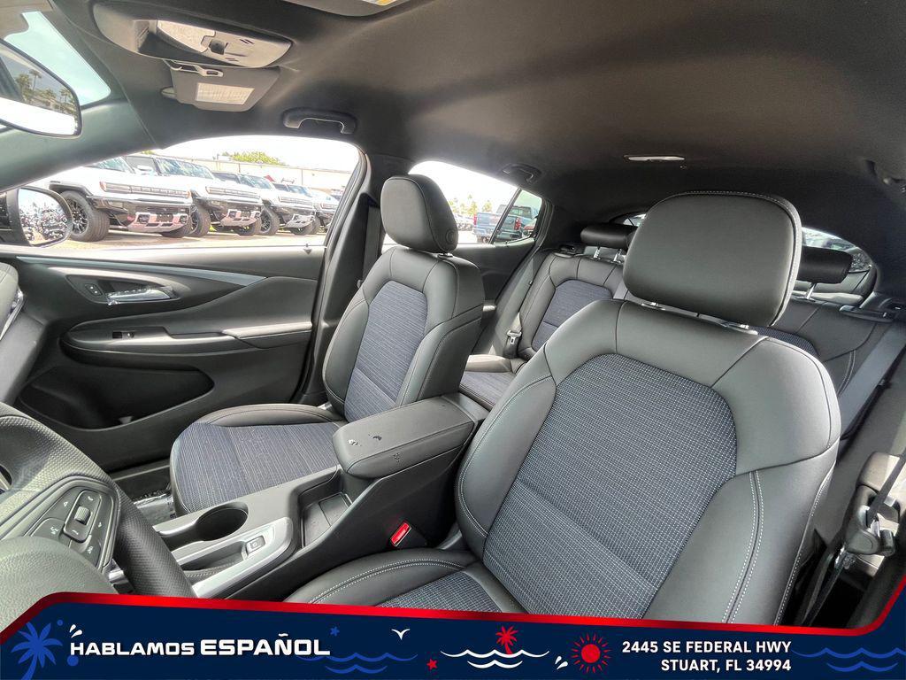 new 2025 Buick Envista car, priced at $23,880
