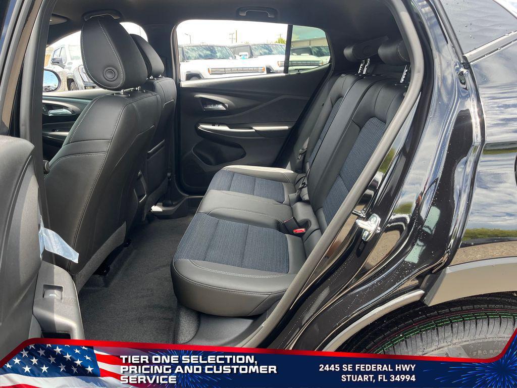 new 2025 Buick Envista car, priced at $23,880