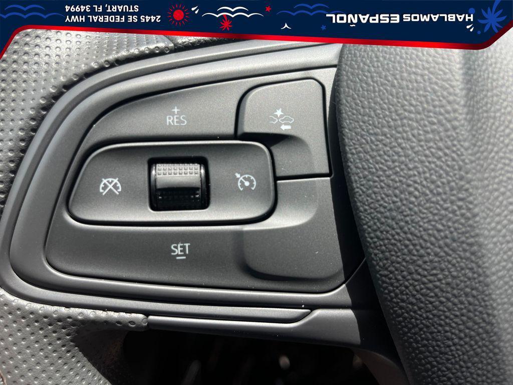 new 2025 Buick Envista car, priced at $23,880