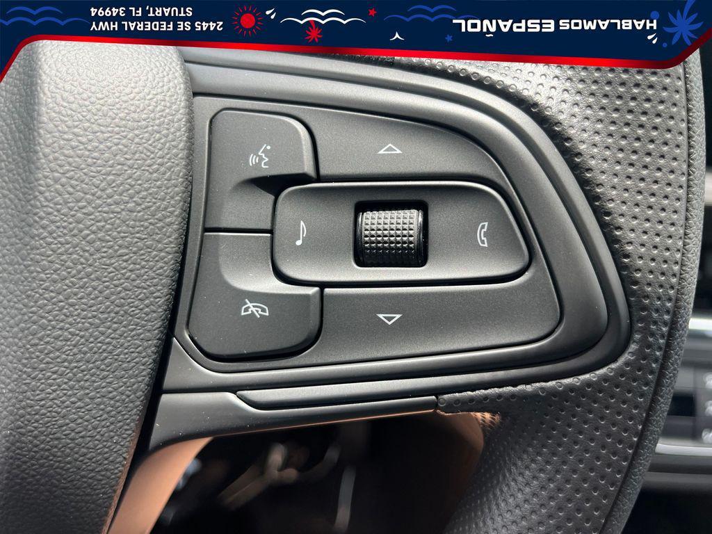 new 2025 Buick Envista car, priced at $23,880