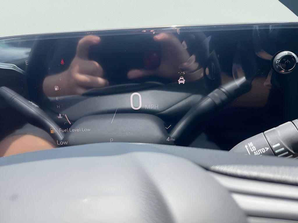 new 2025 Buick Envista car, priced at $23,880