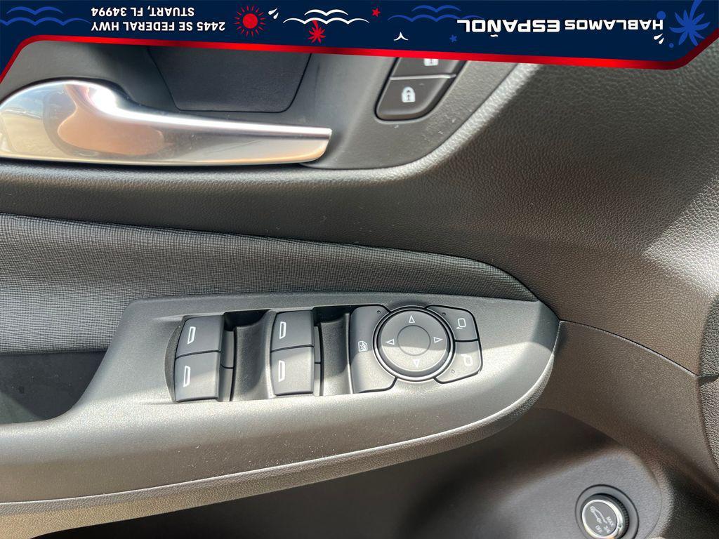 new 2025 Buick Envista car, priced at $23,880