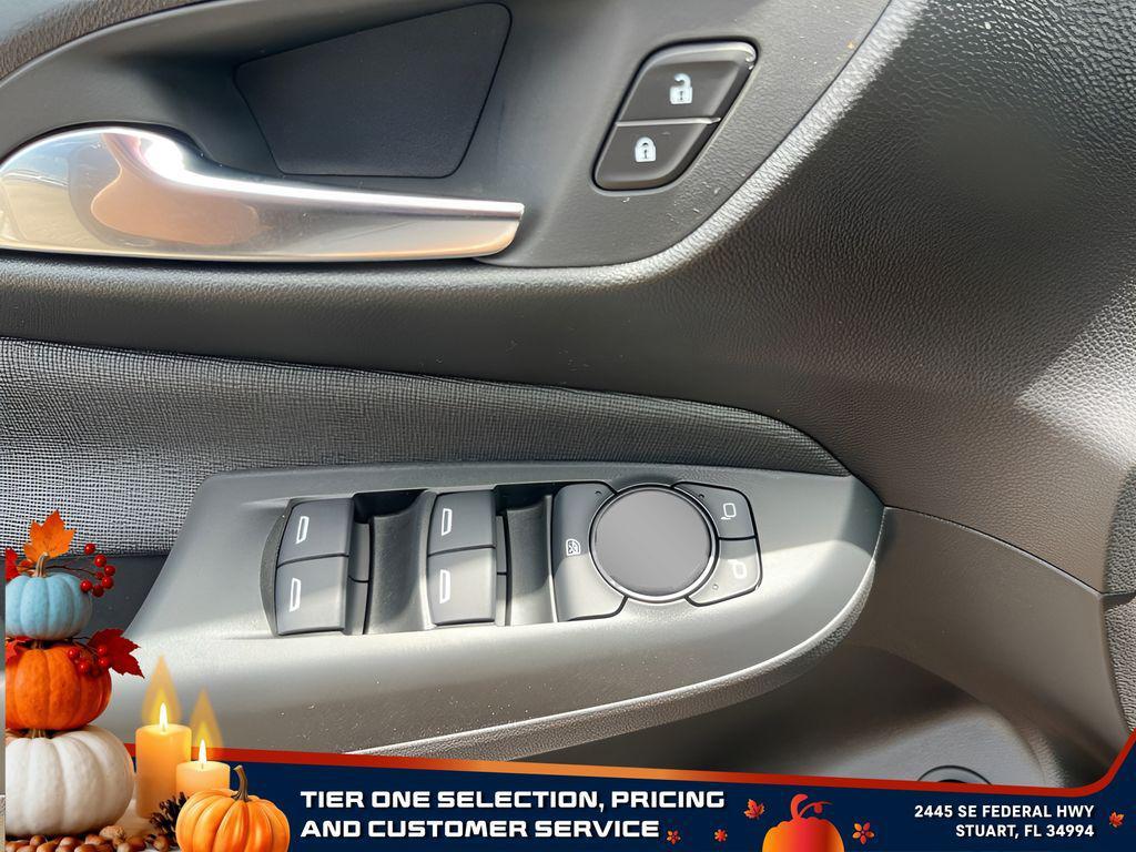 new 2025 Buick Envista car, priced at $23,880