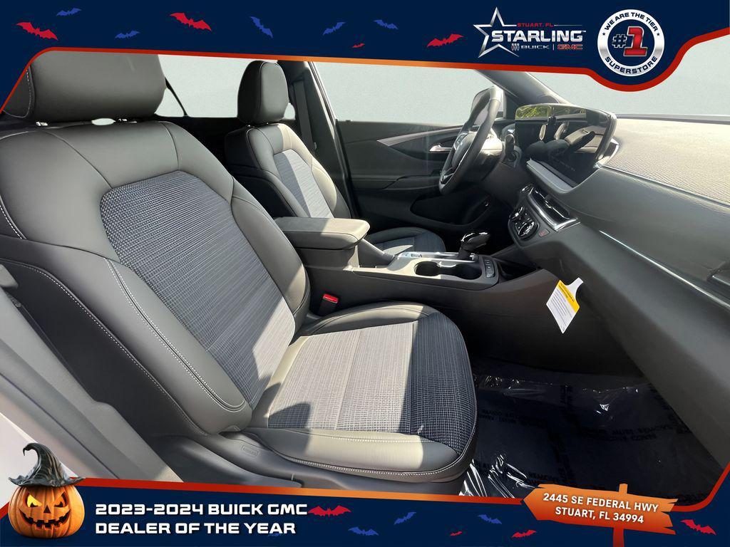 new 2025 Buick Envista car, priced at $21,330